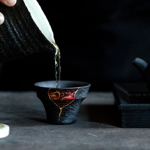 Black Lacquered Gold-Detail Porcelain Tea Tasting Cup – view 2
