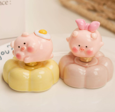 Jingdezhen Spinning Pig Gourd Ceramic Ornament – Desk Fidget – view 3