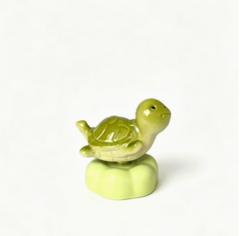 Ceramic Spinning Frog Ornament – Stress-Relief Desk Figurine – view 3