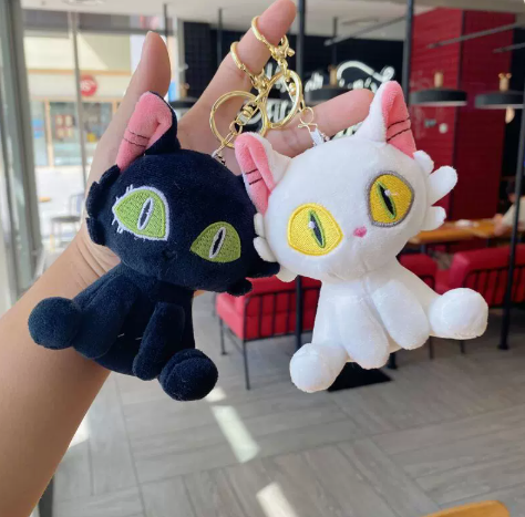 Suzume Daijin Cat Plush Keychain – Kawaii Anime Bag Charm – view 3