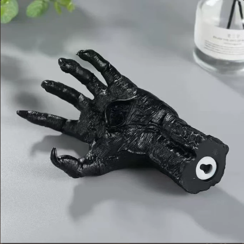 Demon Claw Wall Hook – Gothic Resin Key & Jewelry Hanger – view 3