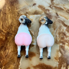 Bouncy Sheep Fridge Magnet – Wobble Butt Kawaii Decor – view 2