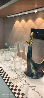 Violin Wine Bottle Holder – Resin Sculpture Wine Rack
